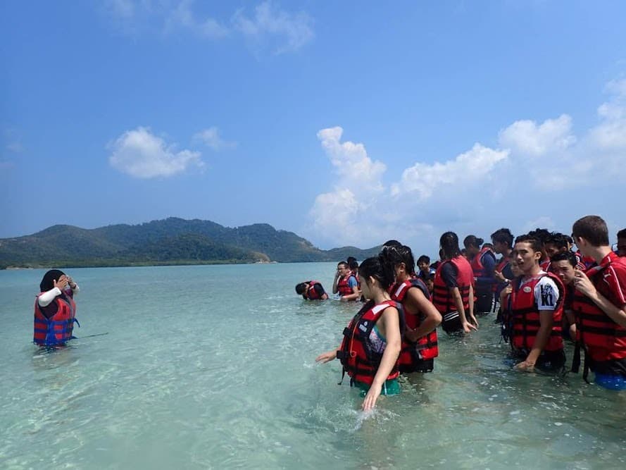 Business listing image